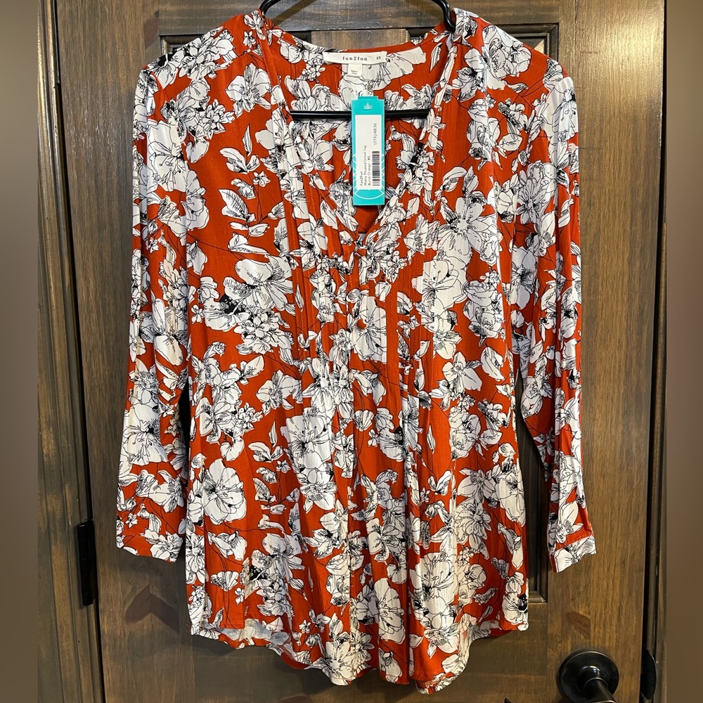 NWT Floral Print Women's Top - Orange and White